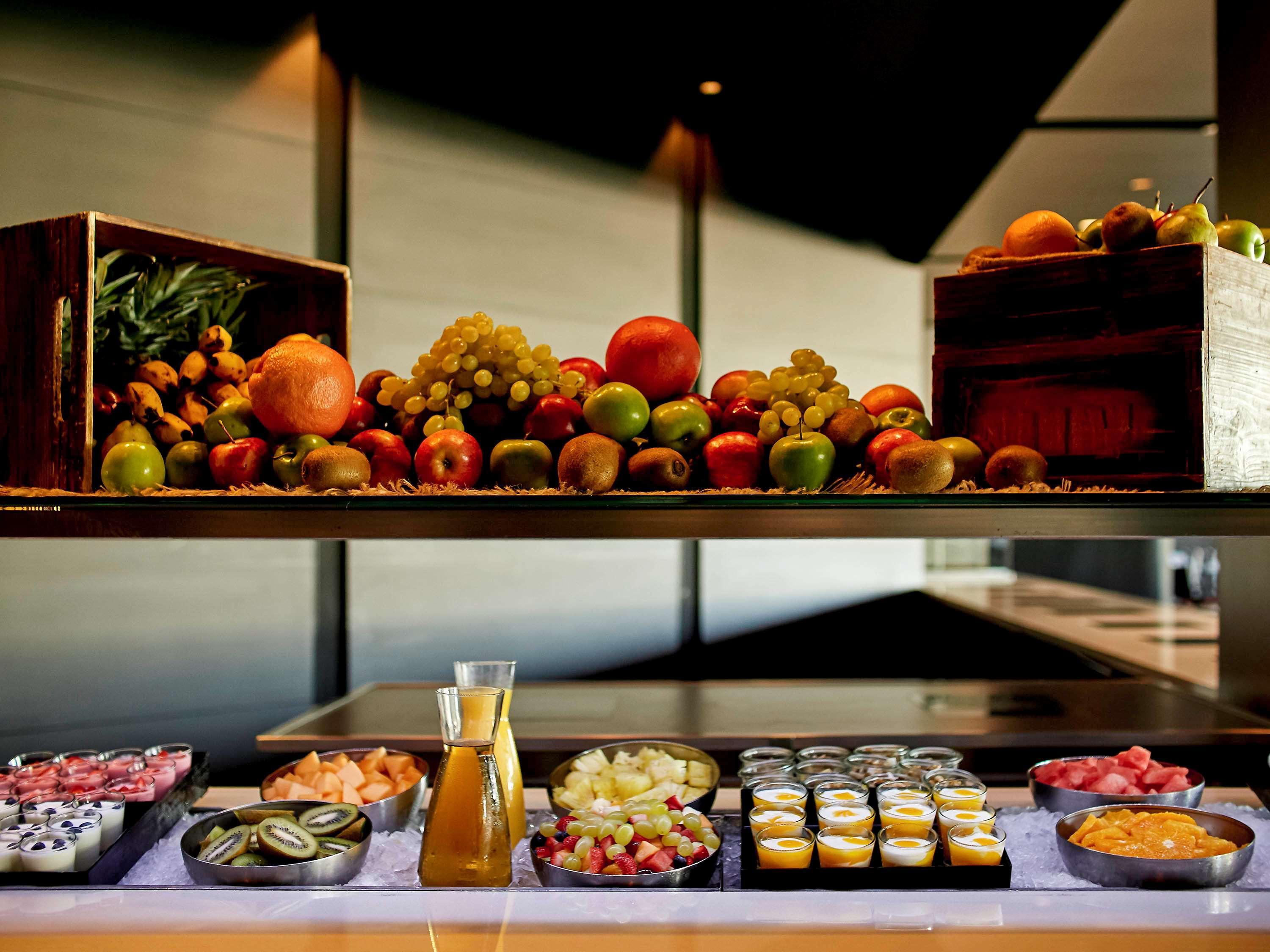 Pullman Melbourne Albert Park Kültér fotó A salad bar